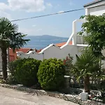 Family Friendly Apartments With A Swimming Pool Crikvenica - 5489
