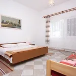 Apartments With A Parking Space Krk - 5364
