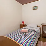 2 Bedroom Stunning Home In Susak