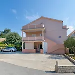 Apartments Slavica