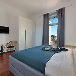 Luxury Seaview Apartment