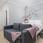 Delta Rooms