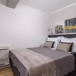 Luxury City Center Apartment -50M To The Sea