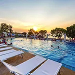 Mobile Homes In Camping Omisalj, Island Krk, With Swimmingpool