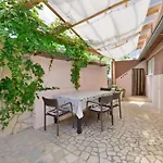 Apartments Ivan Marina
