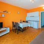Apartment Mira