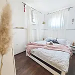 Apartment46