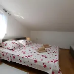 Apartment Lidija