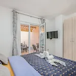 Apartment Stella Di Mare 2