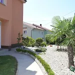 Relax Apartment Near Opatija, Sauna, Jacuzzi