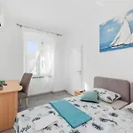 Little Flower City Studio 5 - Rijeka Rent