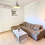 Apartment In Jadranovo 44072