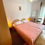 Apartment In Dramalj 44016