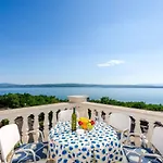 Two-Bedroom Apartment Crikvenica 5