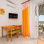 Cozy Apartment In Barbat Na Rabu With Wifi