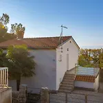 Awesome Apartment In Njivice With Wifi