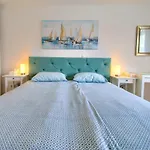 Apartment Frane