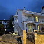 Apartment Eta