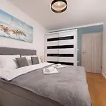 Apartment In Silo/Insel Krk 13445