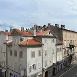 Apartman Lora