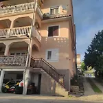 Apartment Snjezana