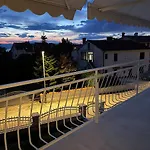 Apartment Eta