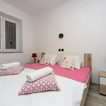 Apartment Ena