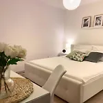 Experience Novi Vinodolski In Adriamore Apartman