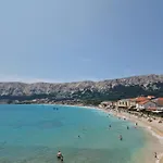 Apartments Eis