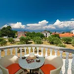 Vila Panorama By El-Pi Tours