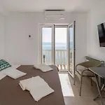 5 Bedroom Stunning Home In Ika