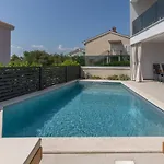 Luxury Apartment Marco Polo With A Private Swimming Pool With Salt Sea Water
