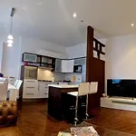 Queen Of Stay - Apartment Lili