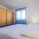 Azzuro