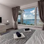Natura Suites