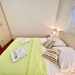 Apartment In Dramalj 44158