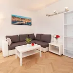 Sea City View W/ 2Bd 1Bt Free Street Parking