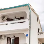 Apartment In Vrbnik Insel Krk 13619