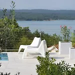 5*Modern Seaview Villa With Private Pool