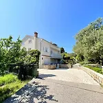 Miramar Gardenn Apartmment