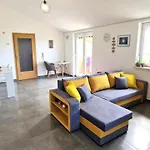 Apartment Goran