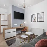 Apartments Madeleine
