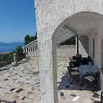 Apartment Mediterranean Garden Rijeka