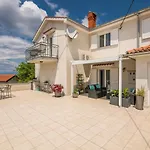 Apartment Marina