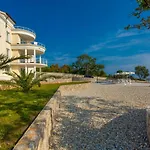 Luxury Apartments Villa Tunera