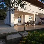 Apartment Jadranka Quiet & Near The Beach!