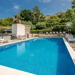 Apartmani M