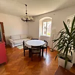 Una Apartment In Center Of Mali Losinj
