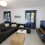 Apartment Elena