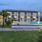 Hotel Askar